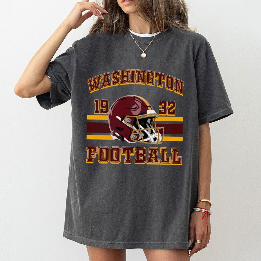 Washington Football T-Shirt For Mens Womens Football Helmet T-Shirt Washington Commander T-Shirt Fan Apparel Vintage Style