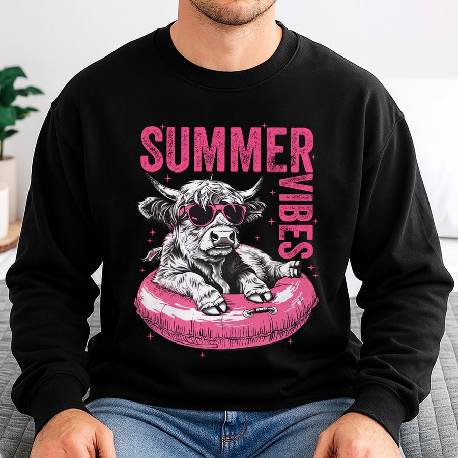 Summer Vibes Highland Cow Sweatshirt | Retro Pool Float Graphic | Premium Cotton Blend | Cute Animal Lover Beach Gift for Women & Men