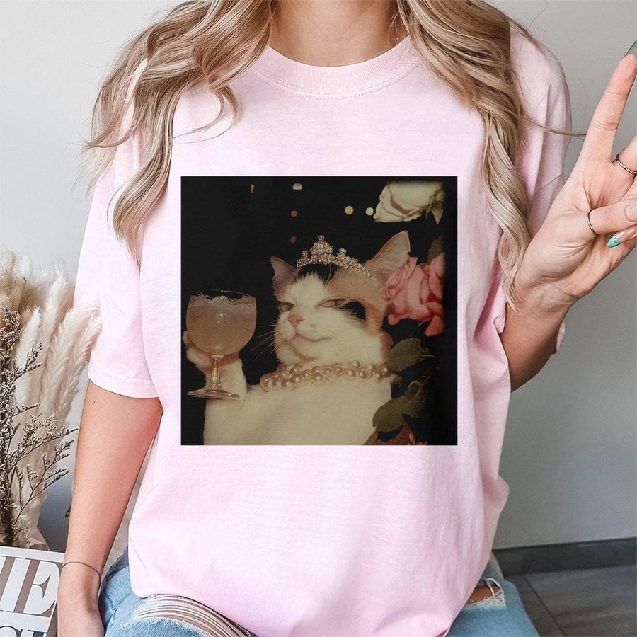 Elegant Cat T-Shirt | Funny Meme Queen Kitty Graphic | 100% Cotton Premium Tee | Unique Animal Lover Gift for Men and Women
