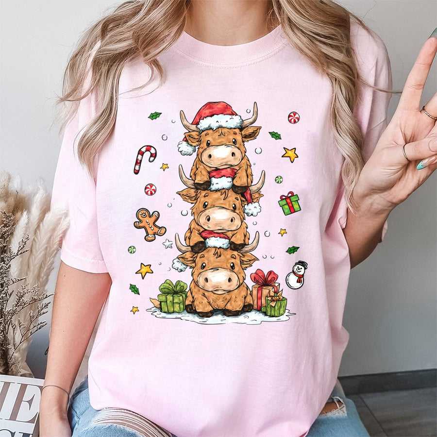 Highland Cow Christmas T-Shirt | Cute Stacked Holiday Cattle Graphic | 100% Premium Cotton Tee | Festive Winter Gift For Animal Lovers