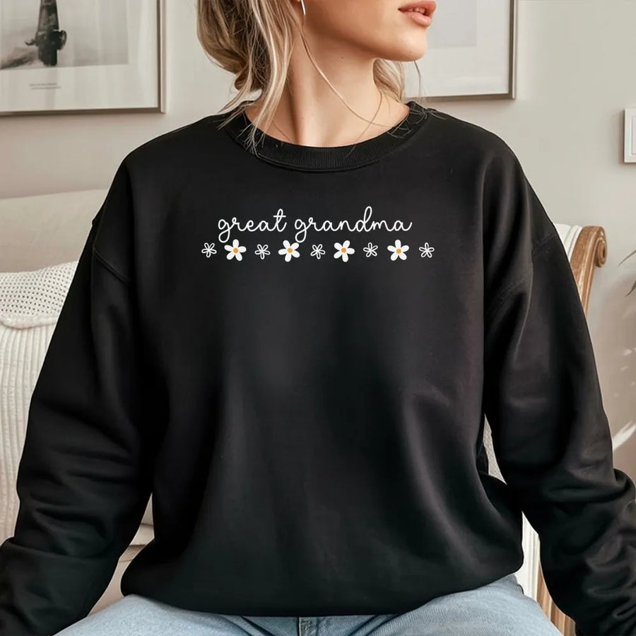 Great Grandma Sweatshirt | Minimalist Floral Daisy Design | Soft Cotton Blend | Pregnancy Reveal Gift for New Great Grandmother