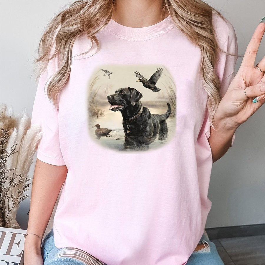 Black Lab Duck Hunting T-Shirt | Vintage Labrador Retriever Graphic Tee | 100% Cotton Premium Quality | Gift for Dog Lover and Outdoorsman