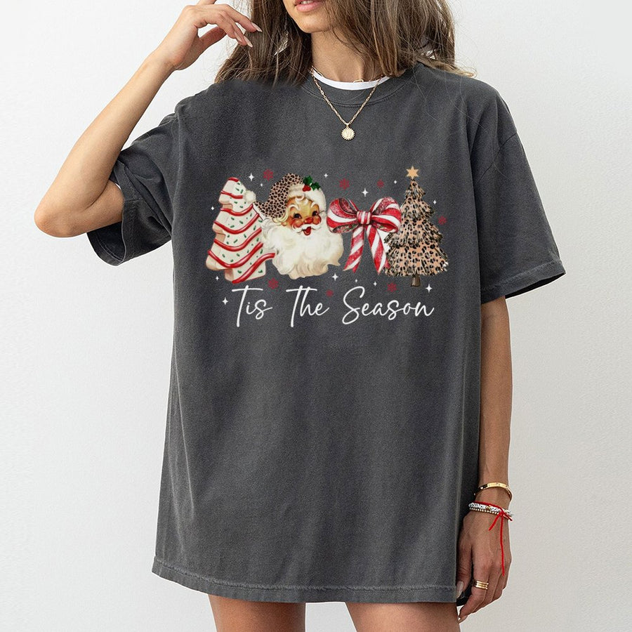 Retro Santa Christmas T-Shirt | Leopard Print Tree & Holiday Bow Graphic | Premium 100% Cotton | Festive Gift for Women & Men