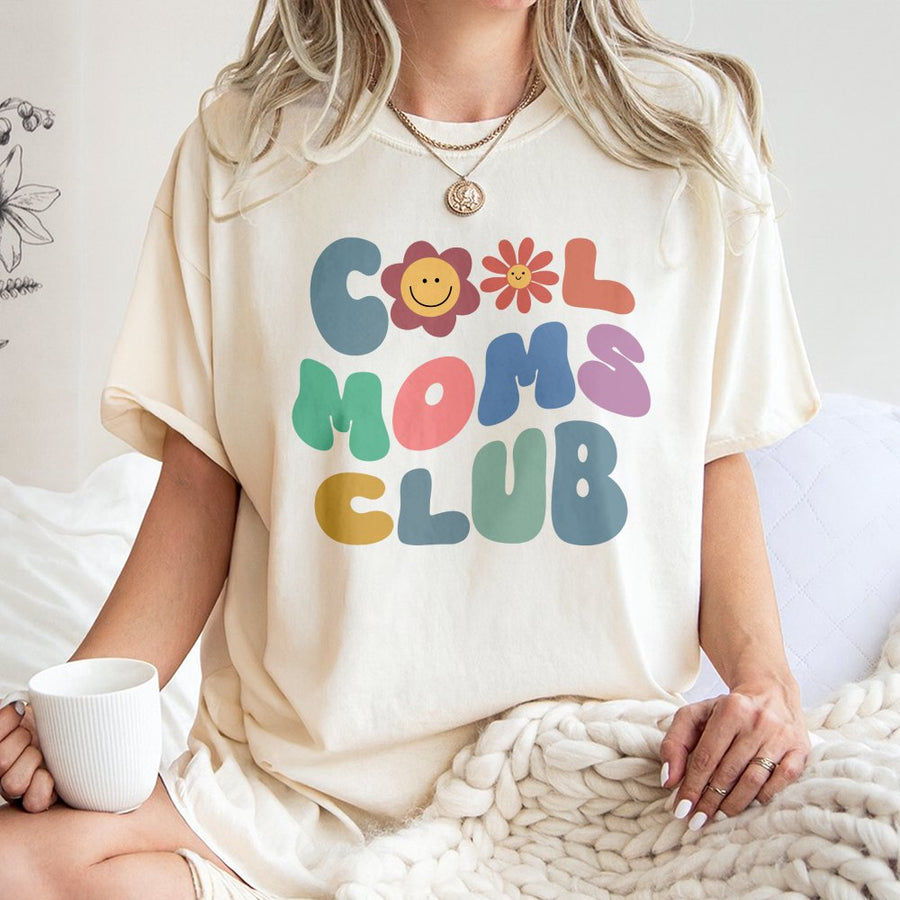 Cool Moms Club T-Shirt | Retro Smiley Face Floral Graphic Design | 100% Premium Soft Cotton | Trendy Mother's Day 2026 Gift for Stylish Mom