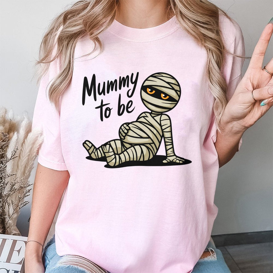 Mummy To Be Halloween Pregnancy T-Shirt | Funny Pregnant Mummy Graphic | 100% Soft Cotton Tee | Cute Baby Shower Gift For Expecting Mothers
