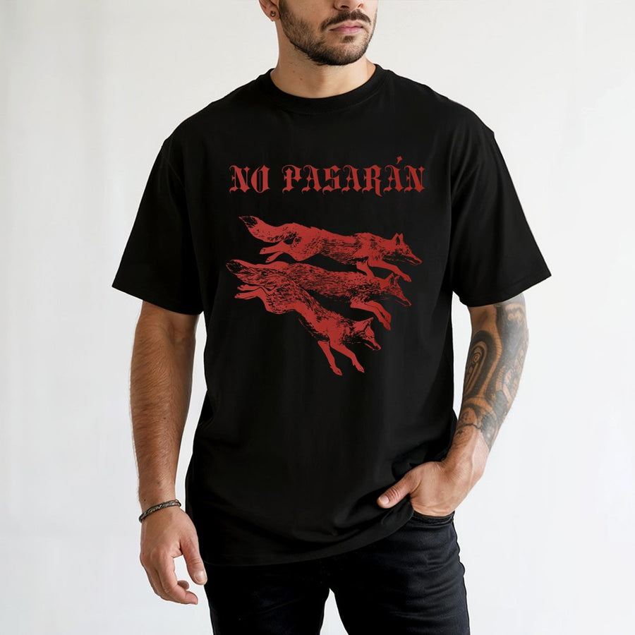 No Pasaran T-Shirt | Three Foxes Linocut Graphic Tee | Premium 100% Cotton Shirt | Anti-Fascist Protest Gift for Activists