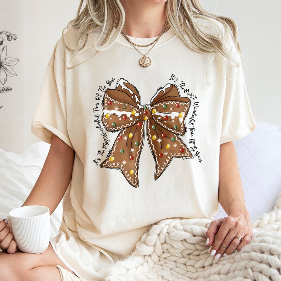 Gingerbread Bow Christmas T-Shirt | Coquette Aesthetic Holiday Graphic | Premium Cotton Unisex Tee | Gift for Her and Holiday Party Lovers