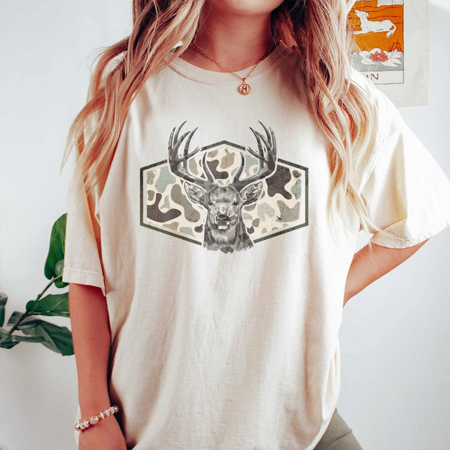 Deer Hunting T-Shirt | Retro Camo Antler Graphic Design | 100% Cotton Premium Tee | Outdoorsman Nature Gift for Hunters Men and Women