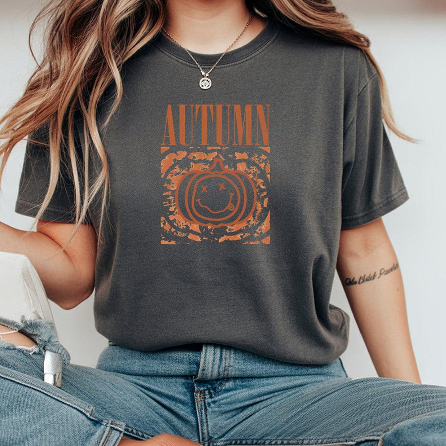 Autumn Pumpkin T-Shirt | Grunge Smiley Face Graphic | 100% Cotton Premium Tee | Unisex Fall Apparel for Halloween Lovers