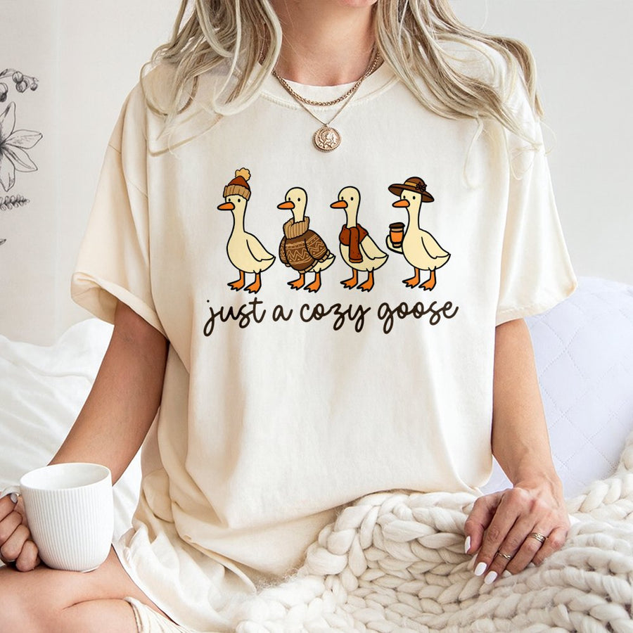Cozy Goose T-Shirt | Cute Fall Autumn Graphic Design | Premium 100% Cotton Tee | Gift for Animal Lovers & Seasonal Sweater Weather Fans
