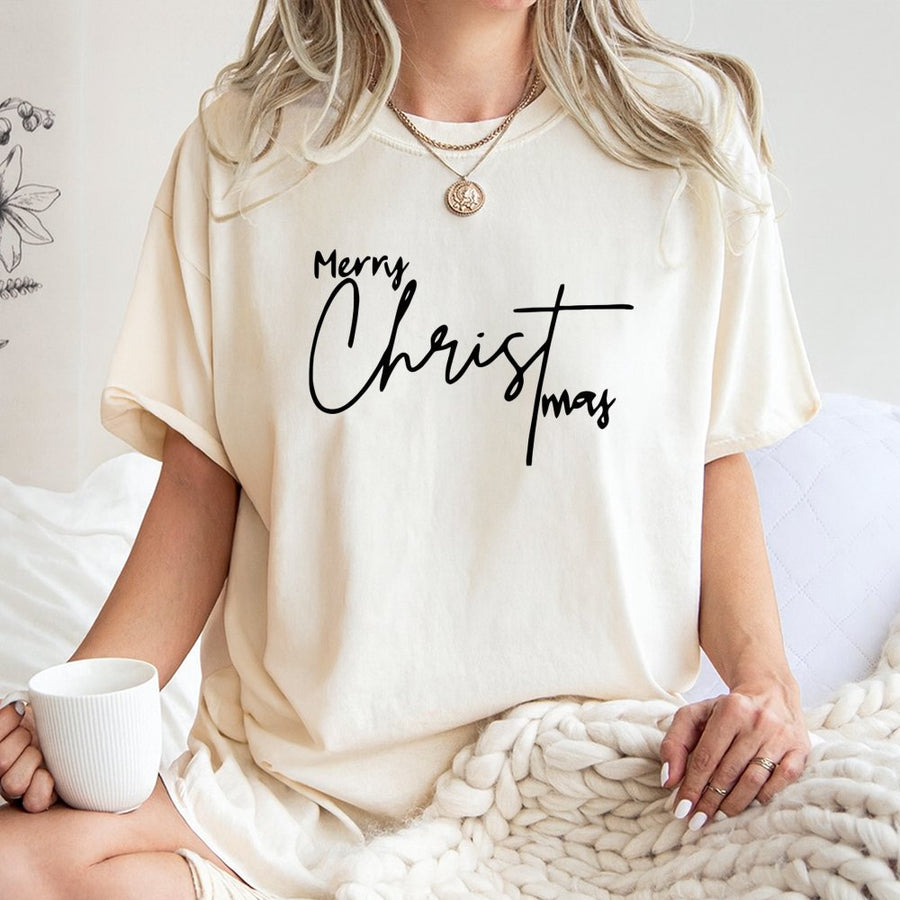 Merry Christmas T-Shirt | Minimalist Script Lettering Design | Premium 100% Cotton | Festive Holiday Apparel Gift for Men and Women