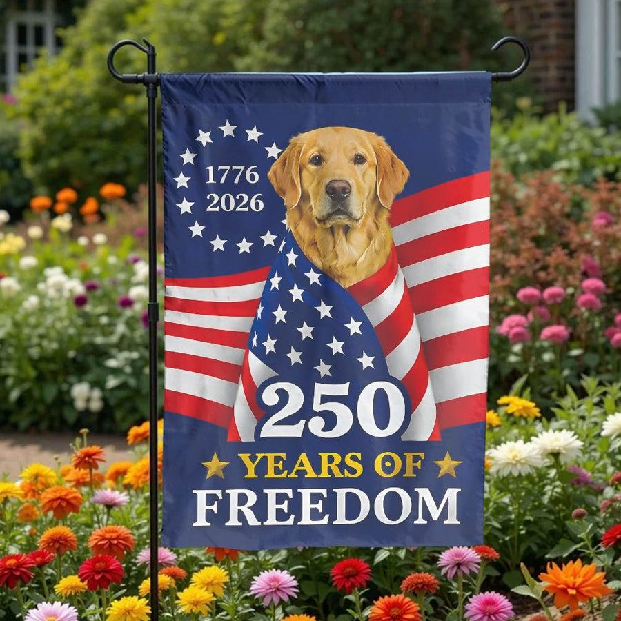 USA 250th Anniversary Garden Flag | Golden Retriever Patriotic Design | Weather-Resistant Polyester | Commemorative Yard Decor Gift for Dog Lovers