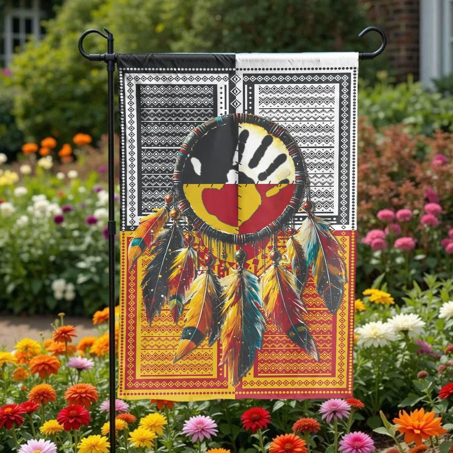 Native American Garden Flag | Medicine Wheel Dreamcatcher Print | Weather-Resistant Polyester | Outdoor Spiritual Decor Gift for Yard & Patio
