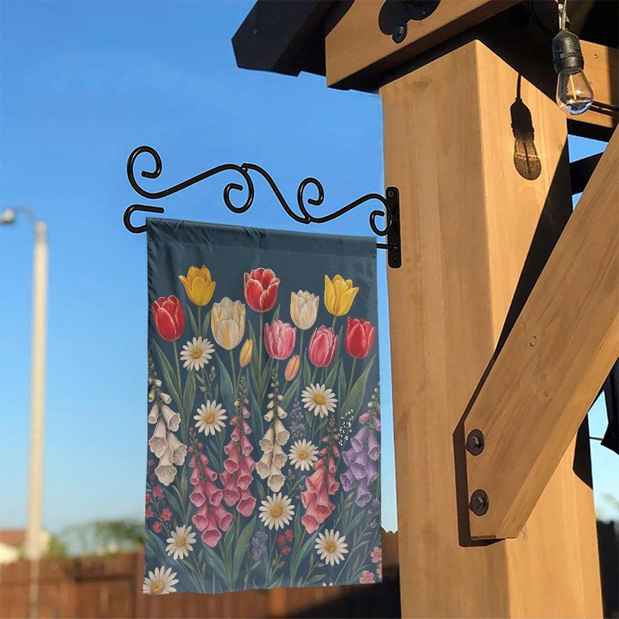 Vintage Floral Garden Flag | Botanical Wildflower Illustration | Double-Sided Weather Resistant Fabric | Seasonal Outdoor Decor Gift for Gardeners