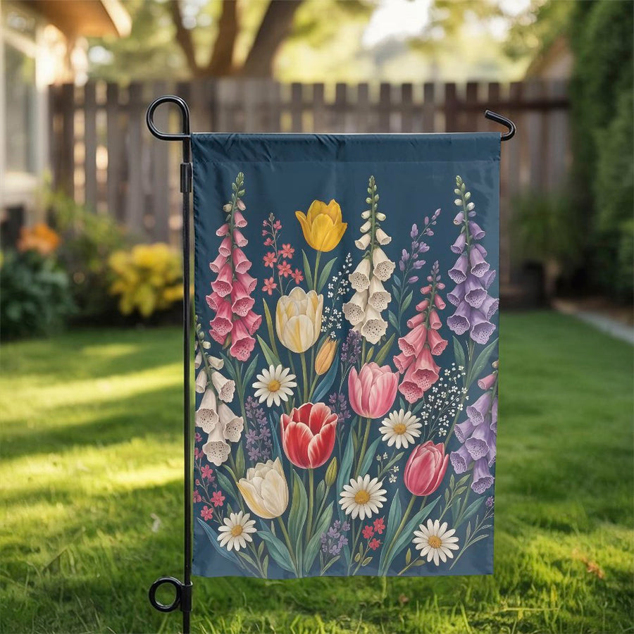 Vintage Floral Garden Flag | Botanical Wildflower Illustration Print | Double-Sided Polyester | Spring Welcome Yard Decor Gift for Gardeners