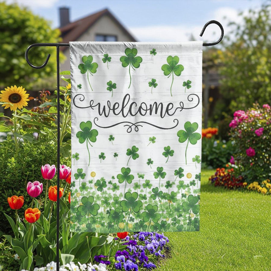 St Patrick's Day Garden Flag | Rustic Shamrock Welcome Sign | Double-Sided Polyester | Seasonal Irish Themed Yard Decor Gift