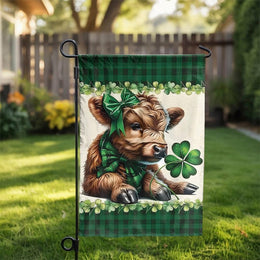 St Patrick's Day Garden Flag | Cute Highland Cow with Four Leaf Clover | Double Sided Polyester | Seasonal Farmhouse Yard Decor Gift