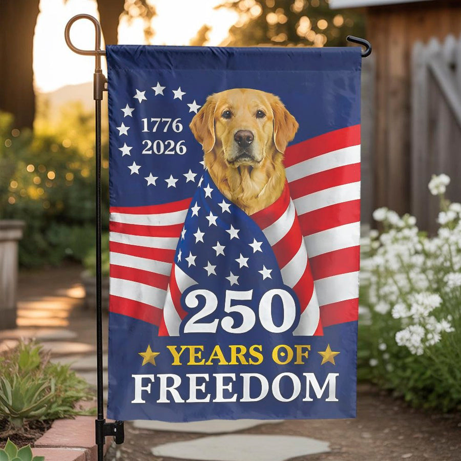USA 250th Anniversary Garden Flag | Golden Retriever Patriotic Design | Weather-Resistant Polyester | Commemorative Yard Decor Gift for Dog Lovers