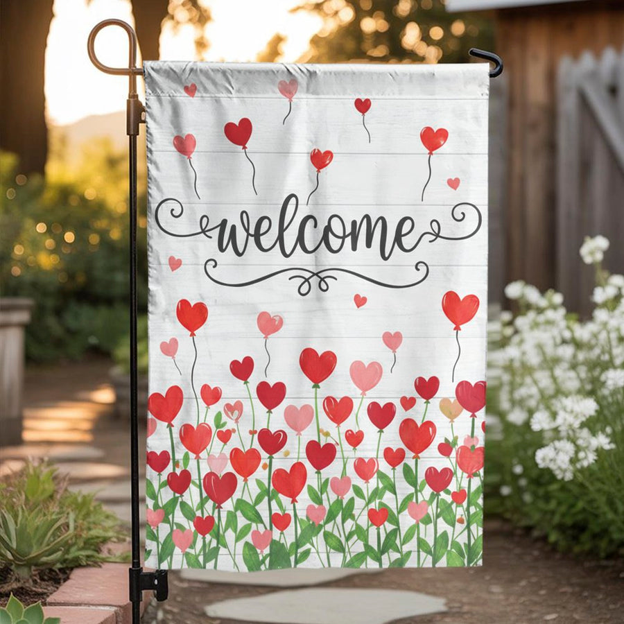 Welcome Heart Garden Flag | Double Sided Valentine's Day Decor | Weather Resistant Polyester | Decorative Outdoor Yard Art for Spring
