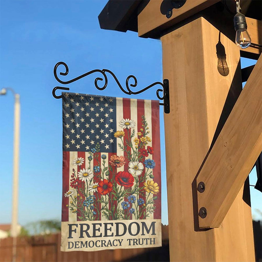 Patriotic American Flag Garden Flag | Vintage Wildflower Botanical Art | Double Sided Weather Resistant Polyester | Outdoor Yard Decor Gift