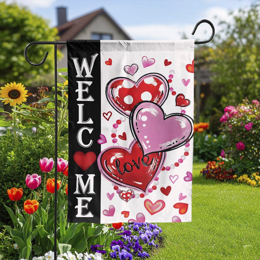Valentine's Day Garden Flag | Double Sided Welcome Love Hearts Print | Weather Resistant Polyester Yard Banner | Seasonal Outdoor Decor Gift