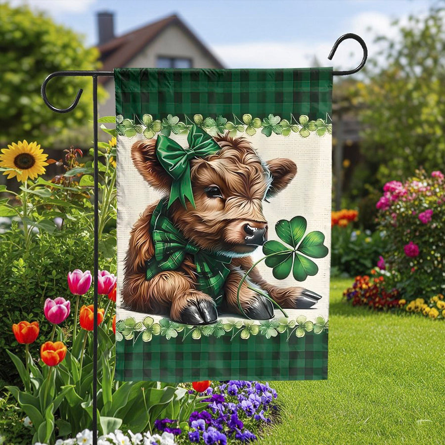 St Patrick's Day Garden Flag | Cute Highland Cow with Four Leaf Clover | Double Sided Polyester | Seasonal Farmhouse Yard Decor Gift