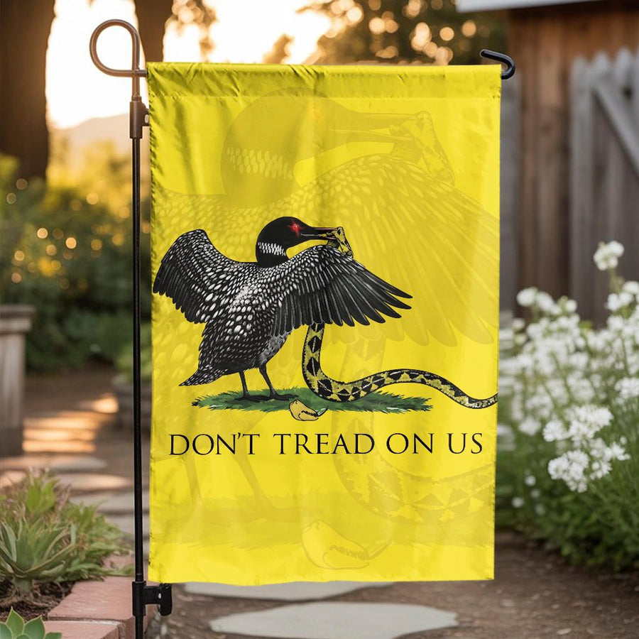 Minnesota Don't Tread On Us Garden Flag | Loon with Snake Design | Double Sided Premium Polyester | Patriotic Yard Decor Gift