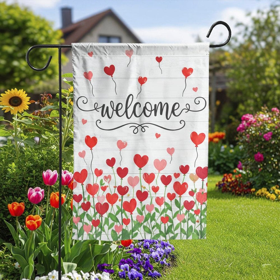 Welcome Heart Garden Flag | Double Sided Valentine's Day Decor | Weather Resistant Polyester | Decorative Outdoor Yard Art for Spring